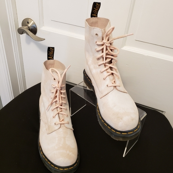 EUC Dr. Martens 1460 Pascal Pink Tie Dye Boots Size 10, Stylish, Chic - Picture 1 of 15